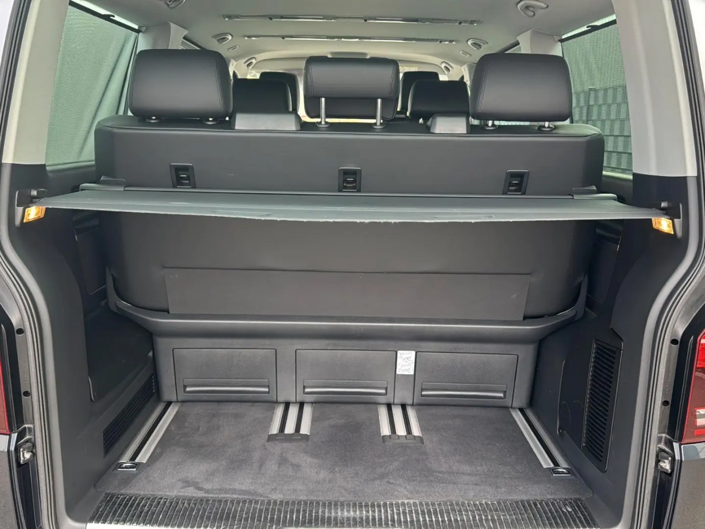 T6. Multivan Highline 4 Motion AHK DCC Leder