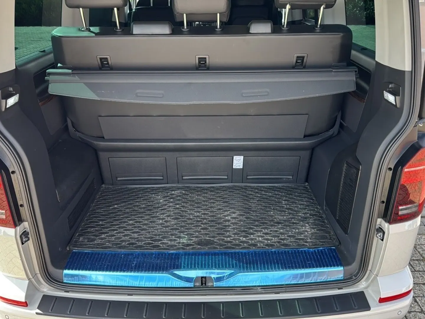 T6.1 Multivan Highline 4MOTION UPE 102.000 