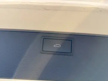 T6.1 Multivan Highline 4MOTION UPE 102.000 