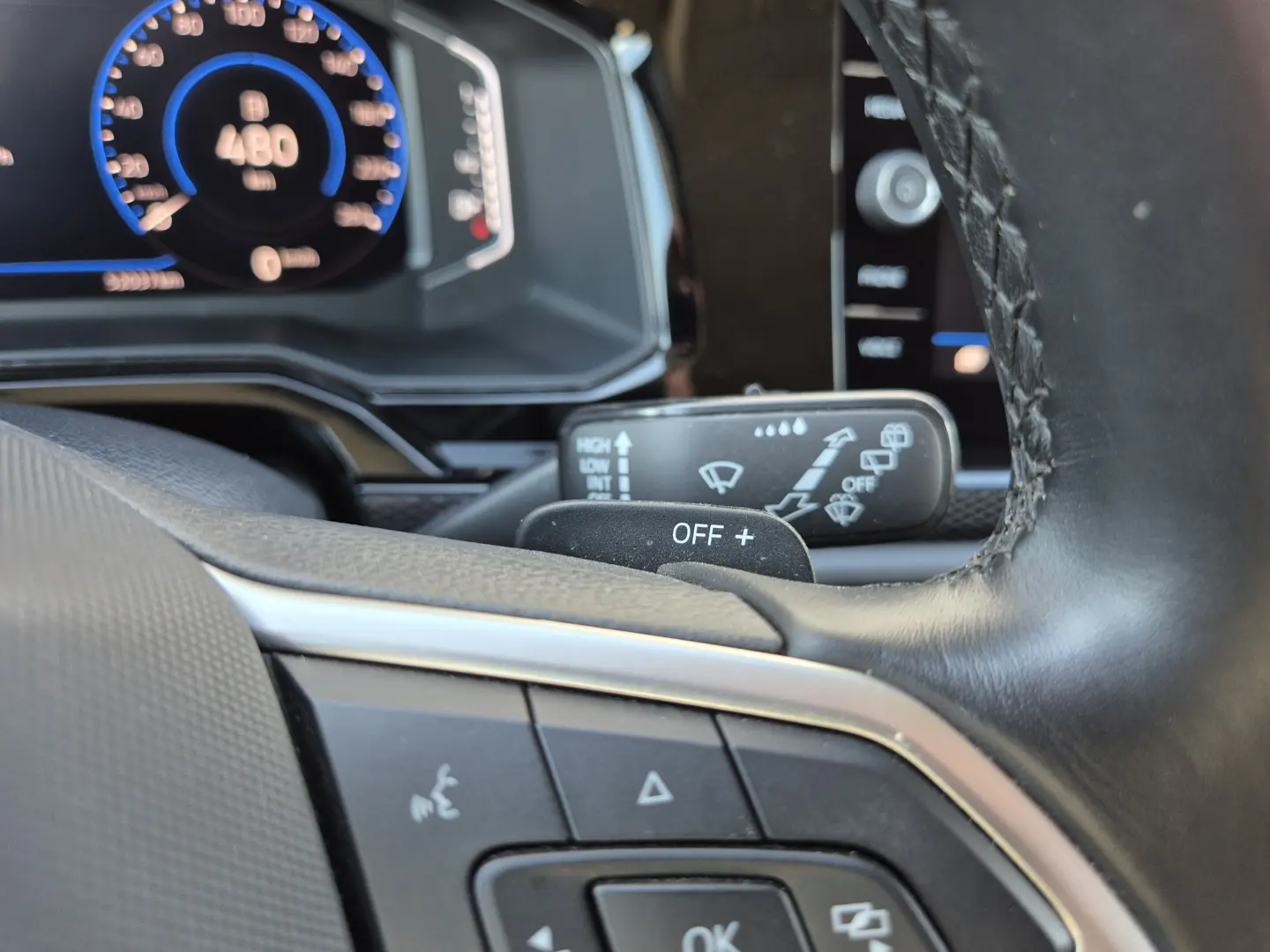 Volkswagen Taigo 1.0 TSI 110 CP DSG Life 2024