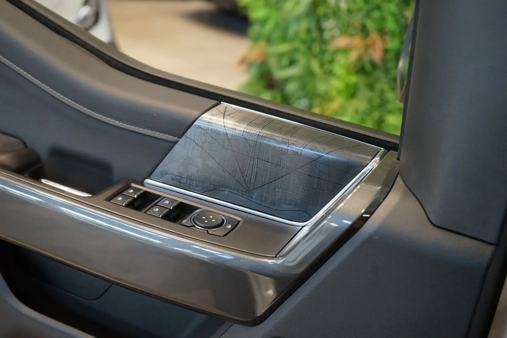 XLT 5.0 V8 75-YEARS 360 TOW 69.091€ NETTO