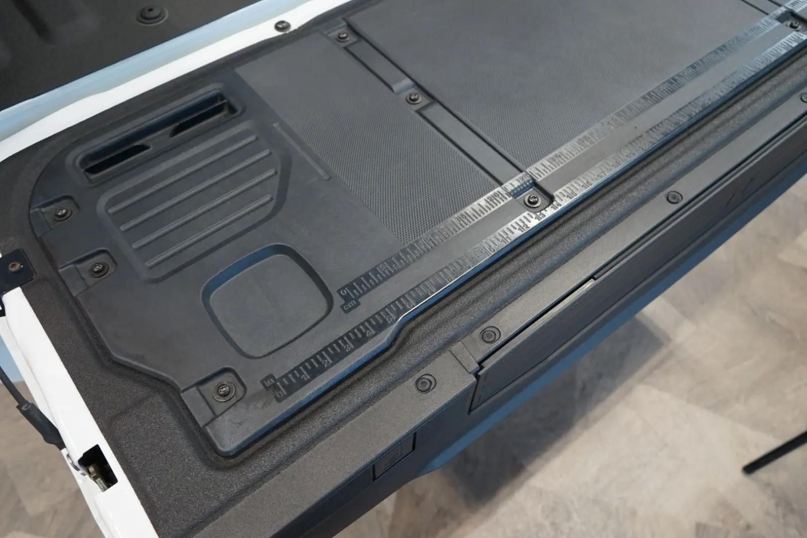 XLT 5.0 V8 75-YEARS 360 TOW 69.091€ NETTO