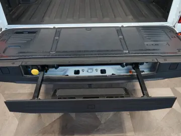 XLT 5.0 V8 75-YEARS 360 TOW 69.091€ NETTO