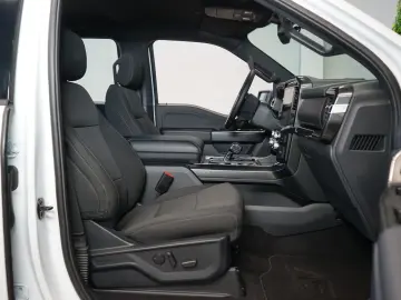 XLT 5.0 V8 75-YEARS 360 TOW 69.091€ NETTO