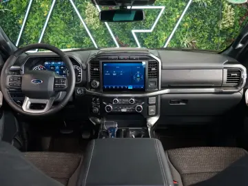 XLT 5.0 V8 75-YEARS 360 TOW 69.091€ NETTO