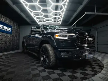 RAM 5.7 V8 HEMI 4x4 BLACK EDITION Longbed 19%