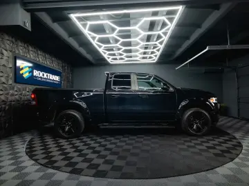 RAM 5.7 V8 HEMI 4x4 BLACK EDITION Longbed 19%