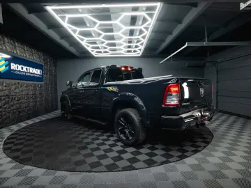 RAM 5.7 V8 HEMI 4x4 BLACK EDITION Longbed 19%