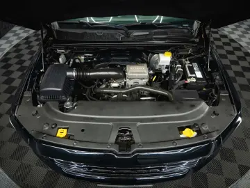 RAM 5.7 V8 HEMI 4x4 BLACK EDITION Longbed 19%