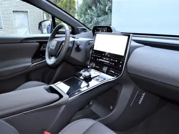 TOYOTA BZ4X LUXURY 4X4