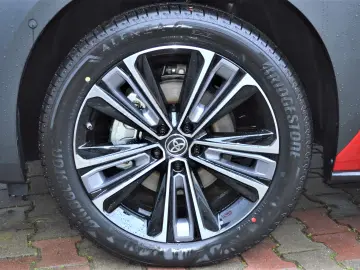 TOYOTA BZ4X LUXURY 4X4