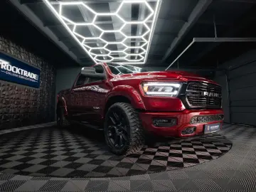 RAM 5.7 V8 HEMI 4x4 OFFROAD Night LARAMIE 19%