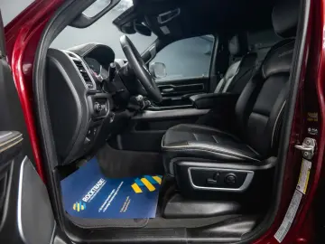 RAM 5.7 V8 HEMI 4x4 OFFROAD Night LARAMIE 19%