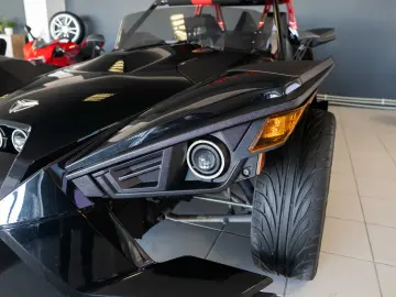 Polaris Slingshot SL R pack