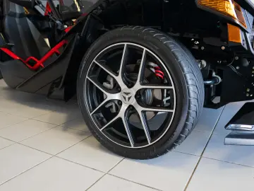 Polaris Slingshot SL R pack