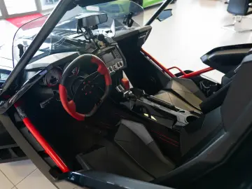 Polaris Slingshot SL R pack