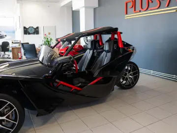 Polaris Slingshot SL R pack