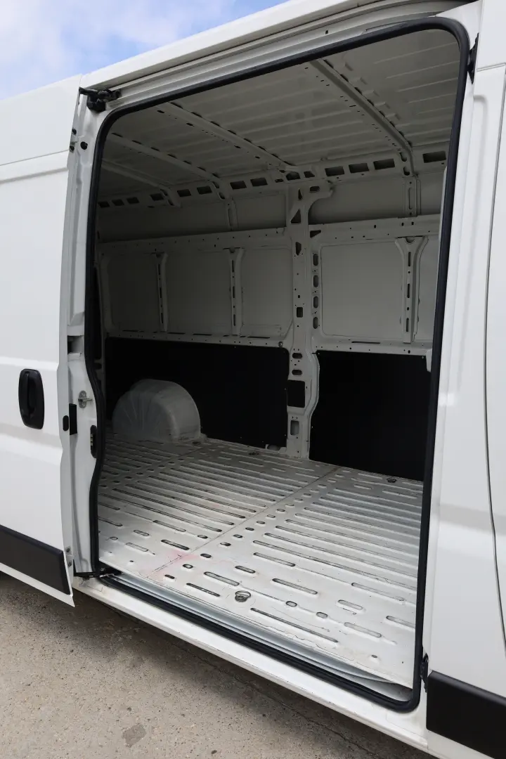 Peugeot Boxer L2H2 2.2D 140CP