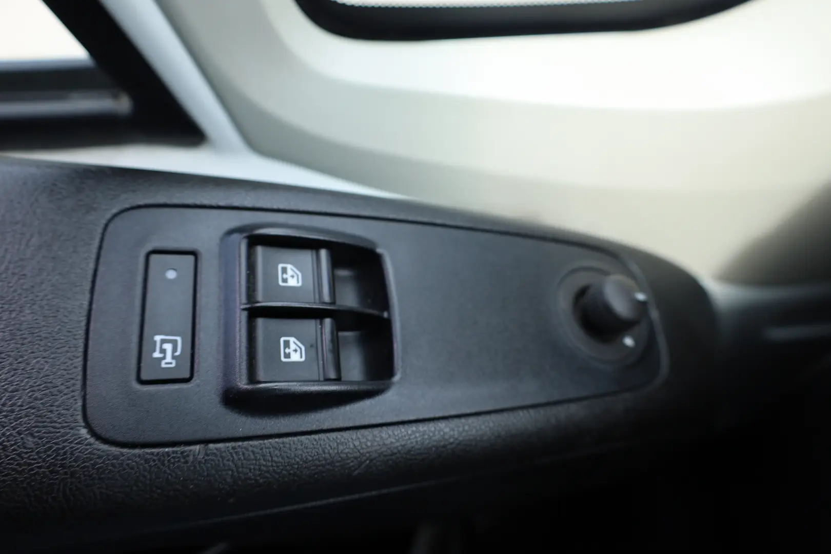 Peugeot Boxer L2H2 2.2D 140CP