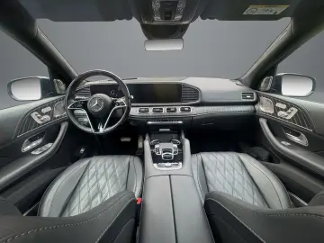 GLS 600 Maybach Night Series