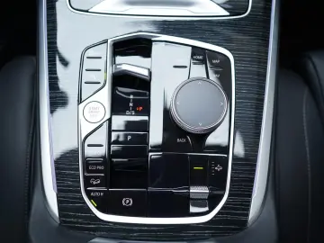 X7 xDrive 40d M-Sport   H&K   7Sitz   Pano   360