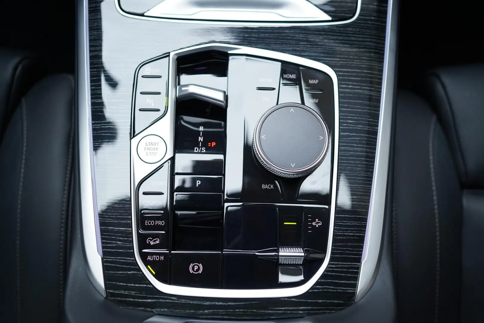 X7 xDrive 40d M-Sport   H&K   7Sitz   Pano   360