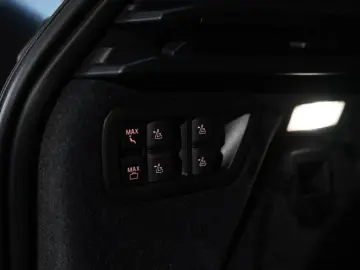 X7 xDrive 40d M-Sport   H&K   7Sitz   Pano   360