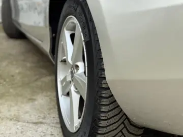 Volvo V 40  – 2014