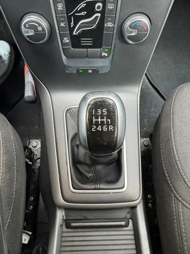 Volvo V 40  – 2014