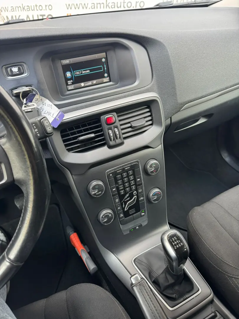 Volvo V 40  – 2014