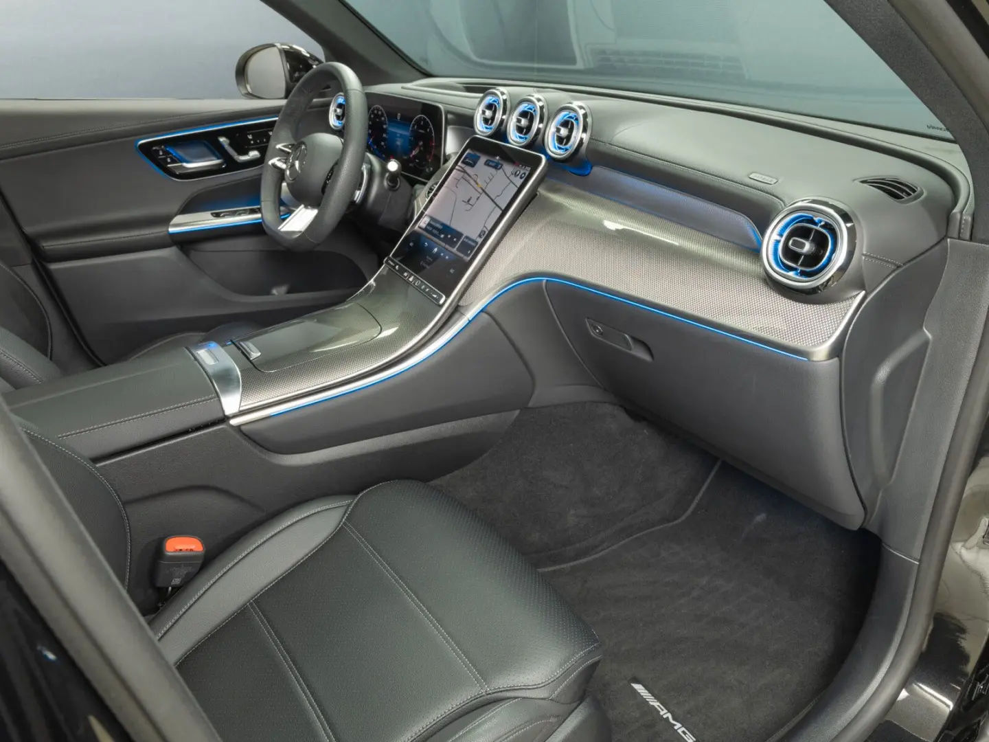 GLC 450 d 4M AMG DIG.LIGHT AHK Pano Distro 360