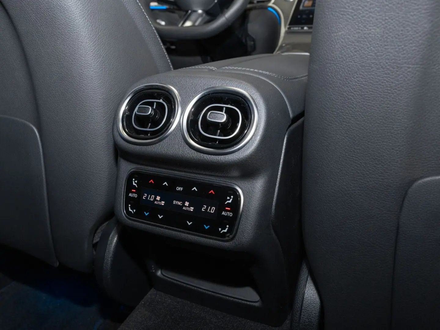 GLC 450 d 4M AMG DIG.LIGHT AHK Pano Distro 360