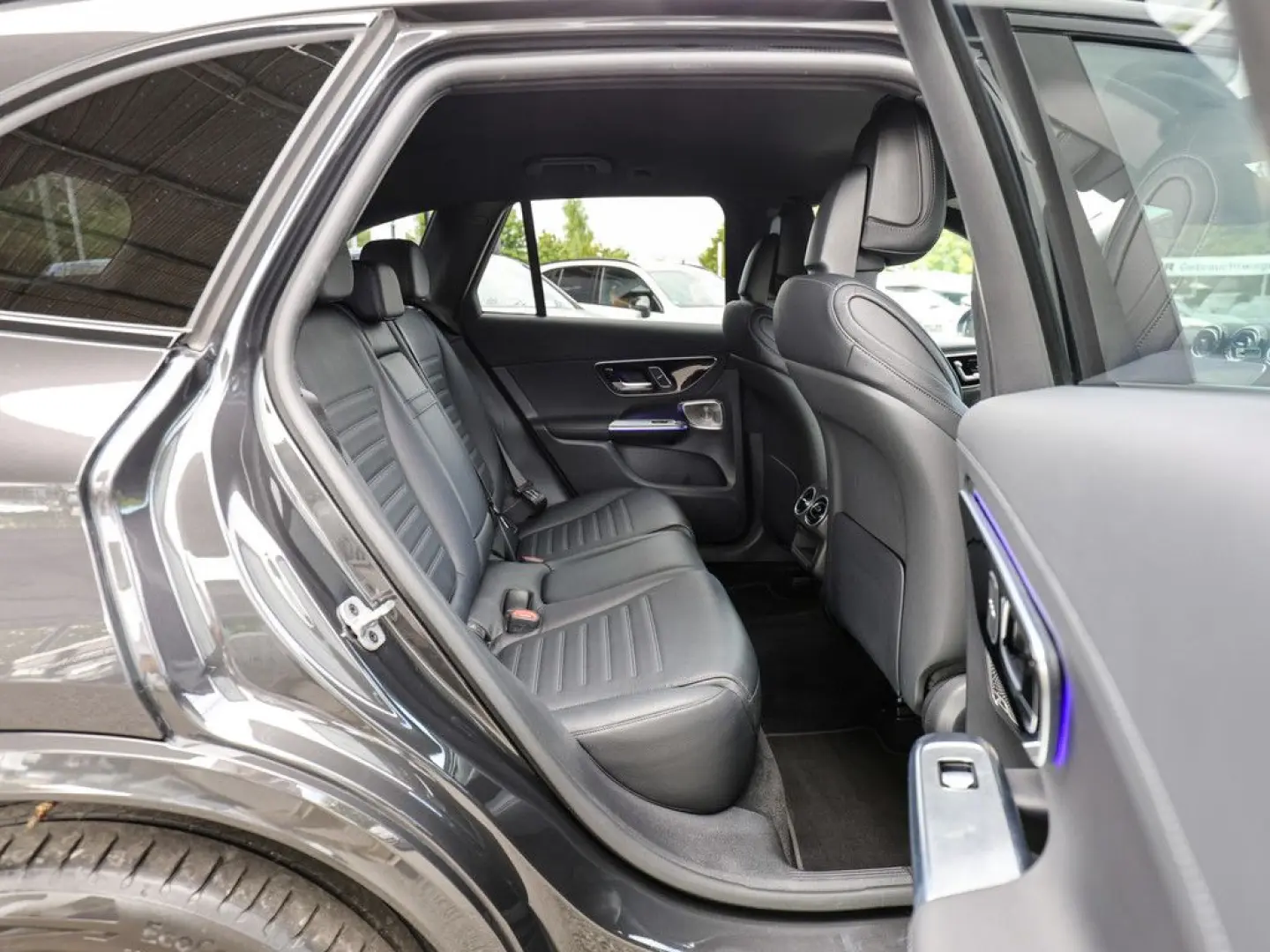 GLC 300 e 4M AMG Line Premium AHK Distr. LED Nav