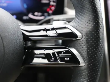 GLC 300 e 4M AMG Line Premium AHK Distr. LED Nav