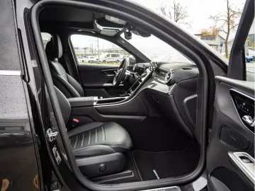GLC 200 4M AMG Sport Advanced  AHK LED Pano Navi
