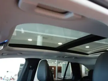 GLC 300 d 4M AMG PANO HEAD SITZKL MEMO DIGI 360