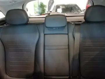 GLC 300 d 4M AMG PANO HEAD SITZKL MEMO DIGI 360