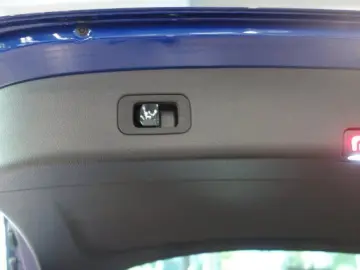 GLC 300 d 4M AMG PANO HEAD SITZKL MEMO DIGI 360