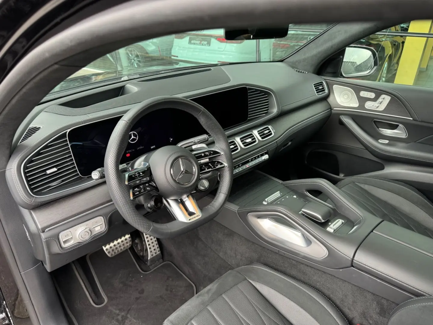 GLE 53 4MATIC  Coupe Head Up AHK Pano Night 360