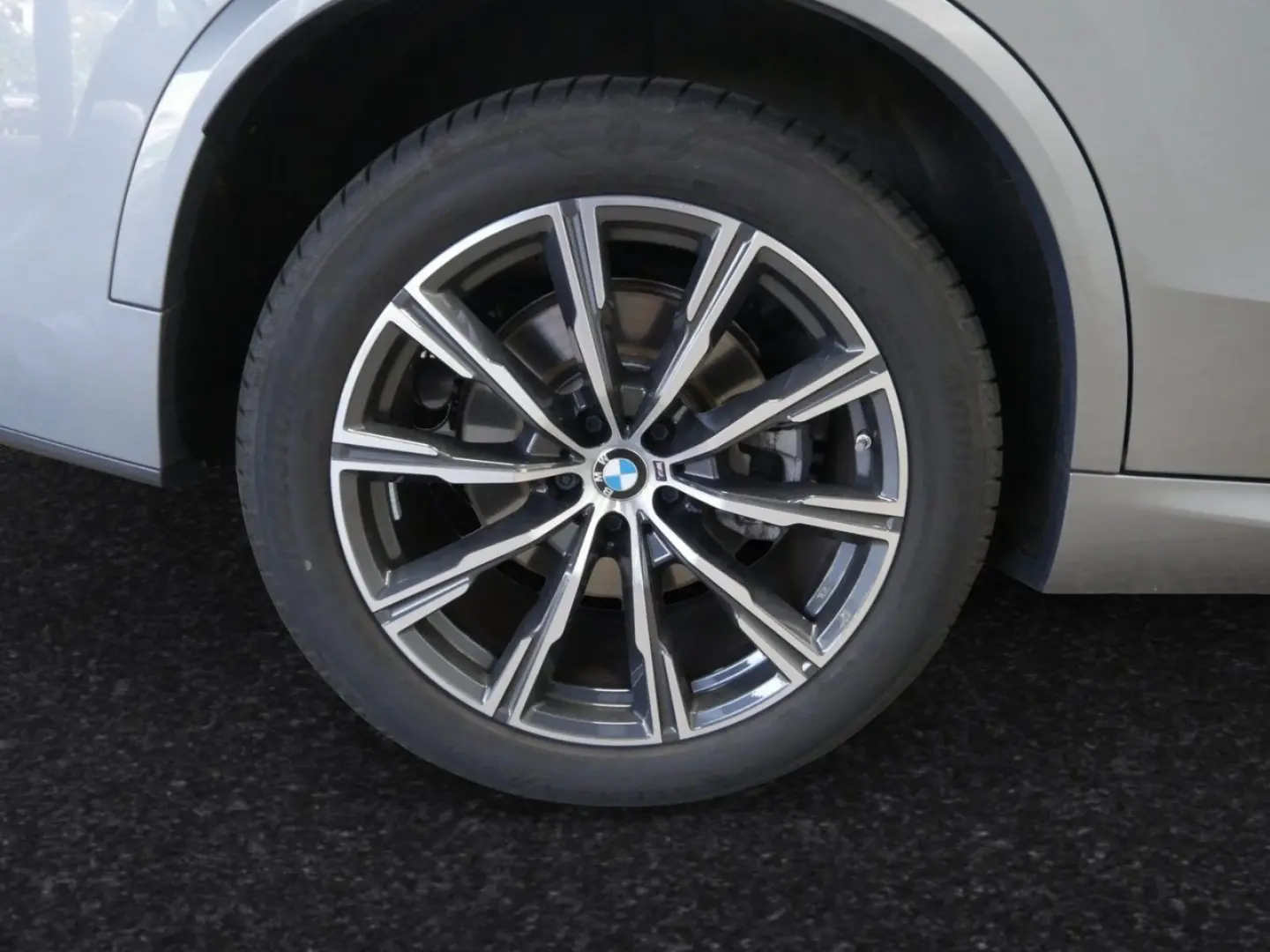 X5 xDrive30d  € 1.190 Zubehörbonus M Sport Pano