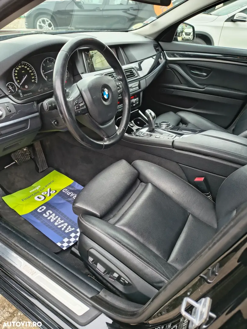 BMW Seria 5 530d Aut. Luxury Line