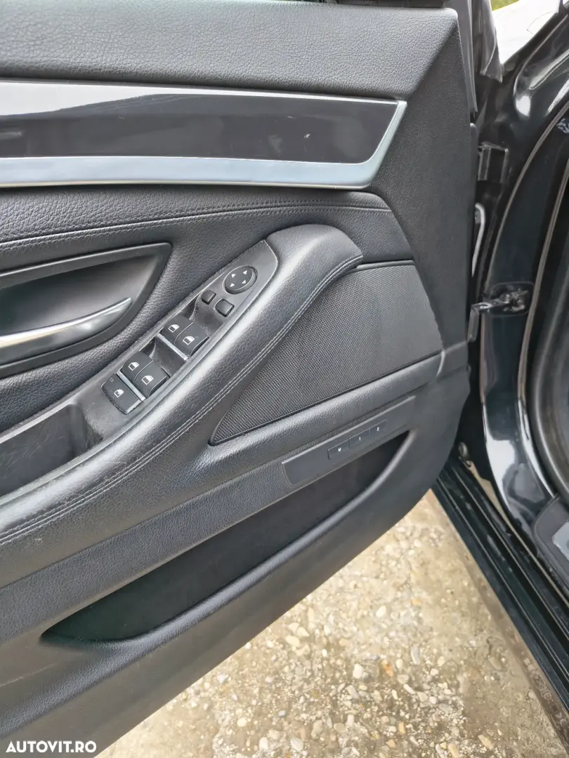 BMW Seria 5 530d Aut. Luxury Line