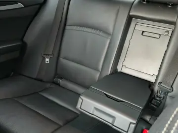 BMW Seria 5 530d Aut. Luxury Line