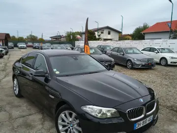 BMW Seria 5 530d Aut. Luxury Line
