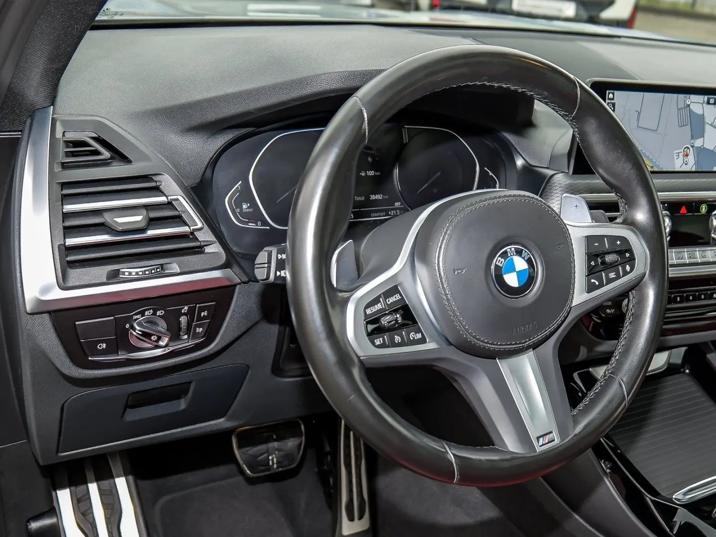 X3 xDrive30d M Sport Pano LC  LED HiFi RFK DAB