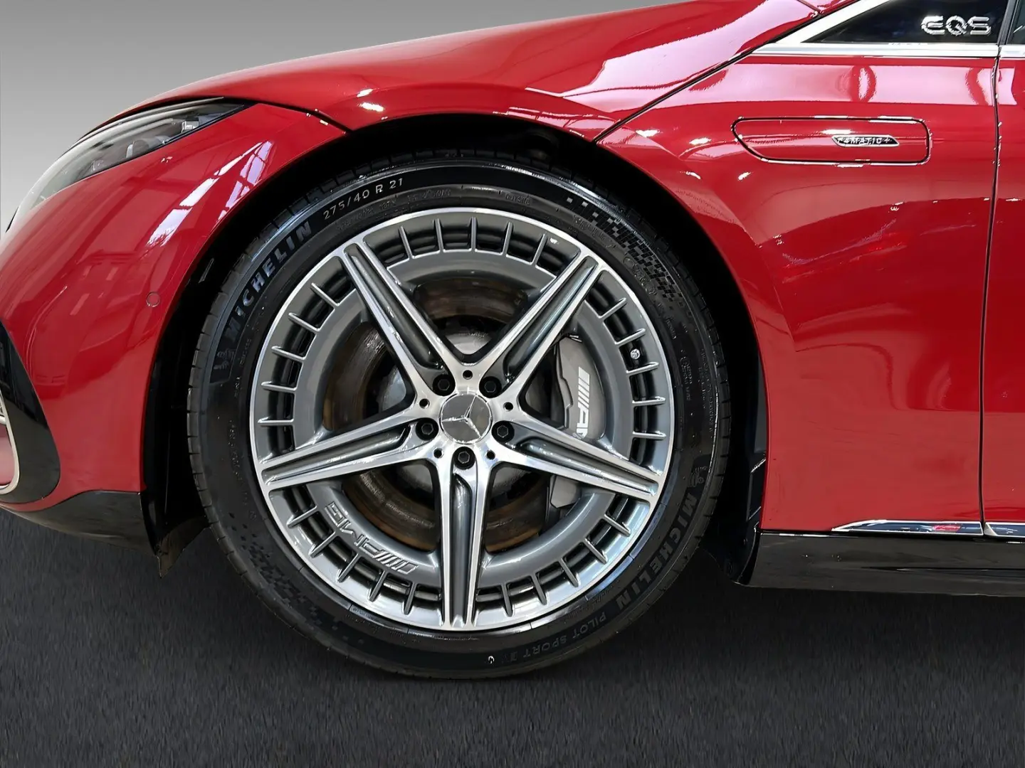 EQS 53 4M  Guard TV Premium Hyperscreen Burm LED