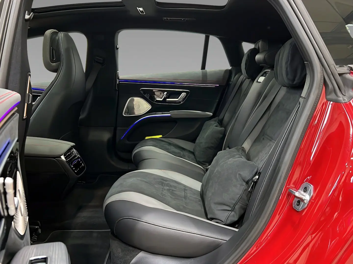 EQS 53 4M  Guard TV Premium Hyperscreen Burm LED