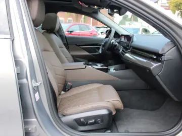 520d xDrive STANDHEIZUNG 360 PANO Bowers&Wilkins