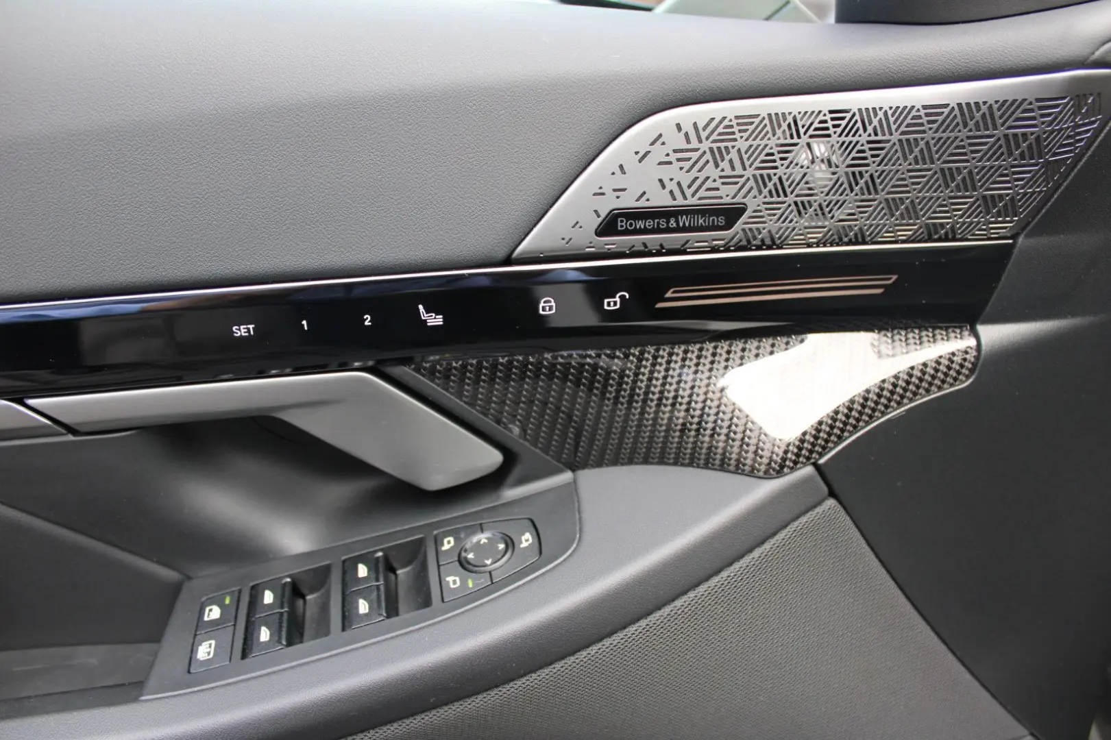 520d xDrive STANDHEIZUNG 360 PANO Bowers&Wilkins