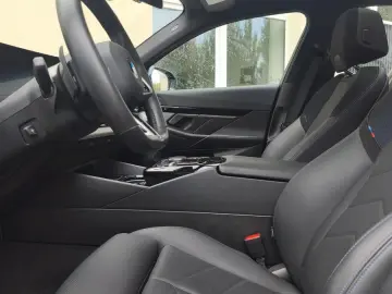 520 d xDrive M Sport - Winter&Summer wheels